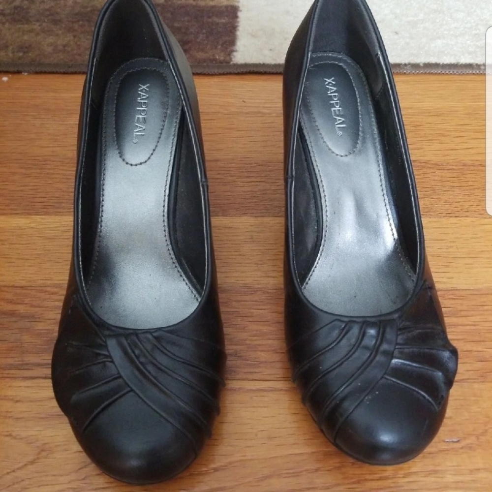 Appeal Black Wedges Platform Heels 7.5